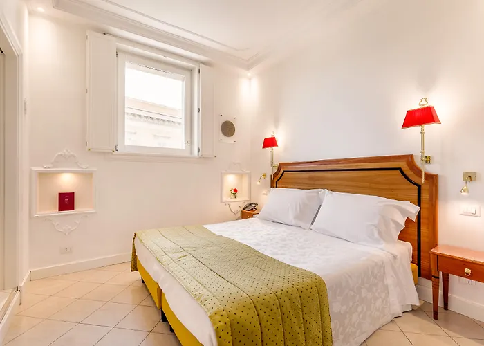 Отель Residenza Paolo Vi 4*