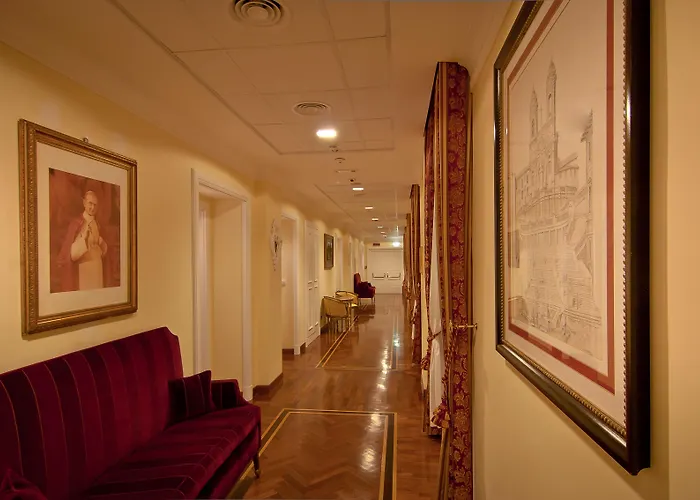 Отель Residenza Paolo Vi