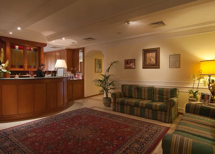 Residenza Paolo Vi Отель 4*