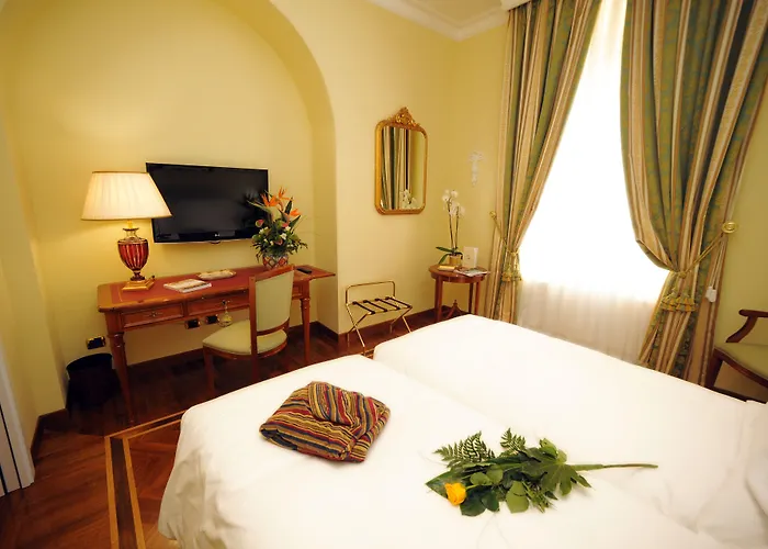 Residenza Paolo Vi 4* Рим