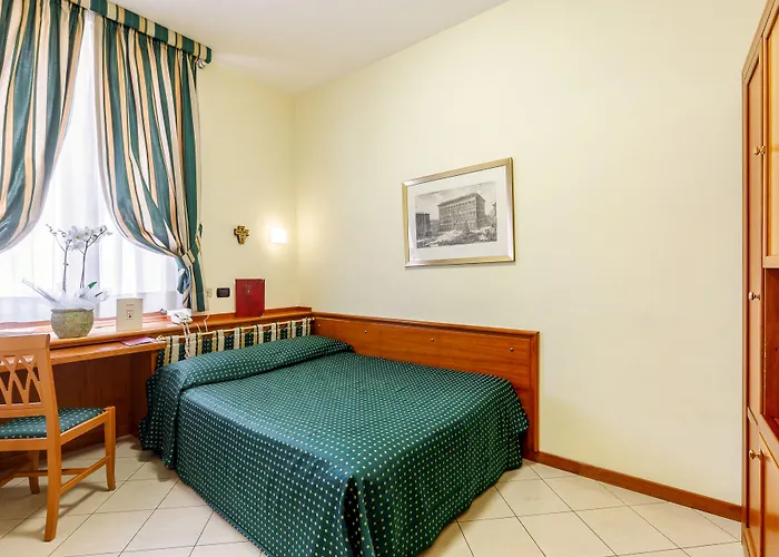 Residenza Paolo Vi Отель Рим